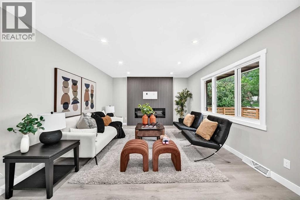 3824 Brooklyn Crescent NW — photo 3