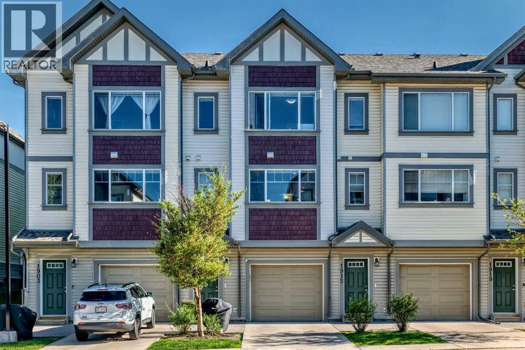 1907 Copperfield Boulevard SE — photo 2