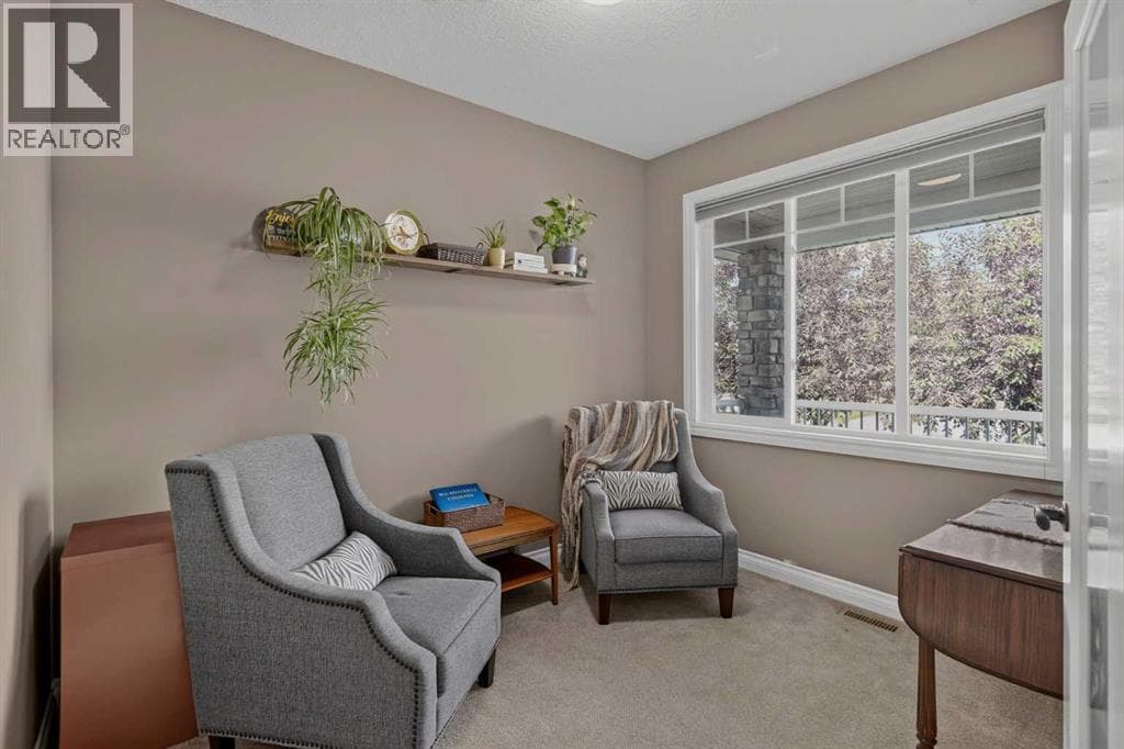 1798 Baywater Street SW — photo 4