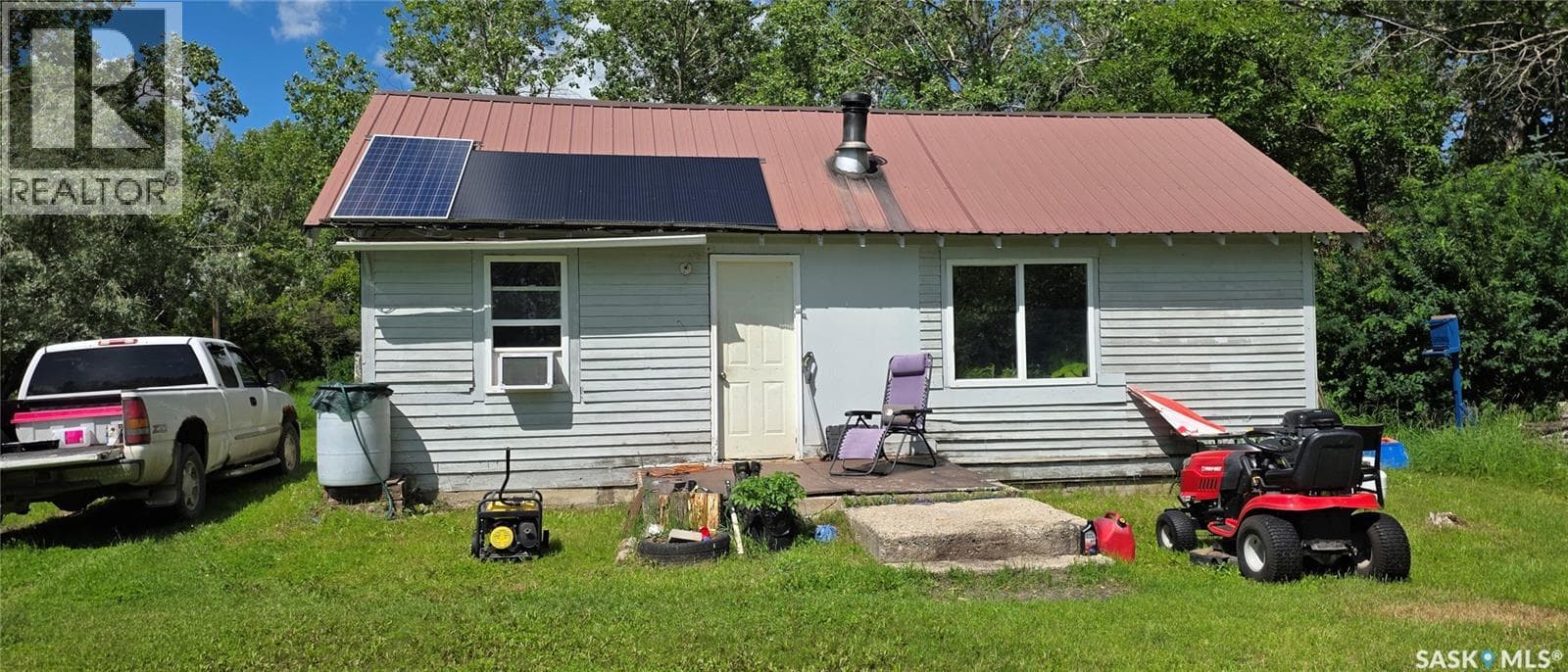 Tremblay Acreage & Off Grid Guest House — photo 2