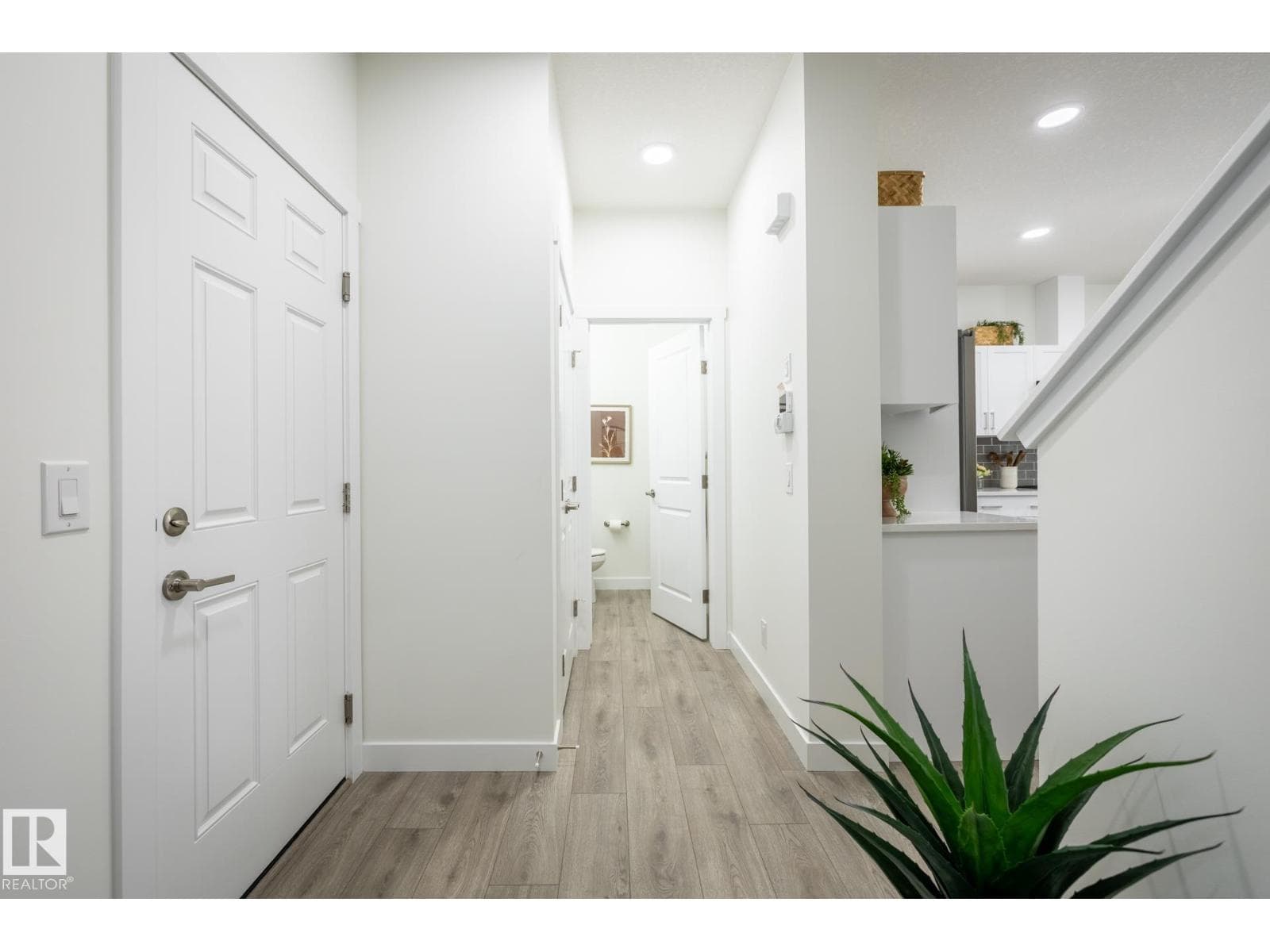 8616 97 AV — photo 3