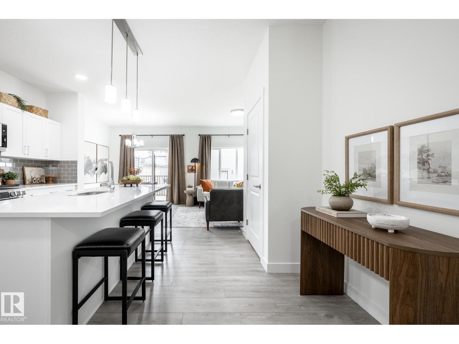 8616 97 AV — photo 4