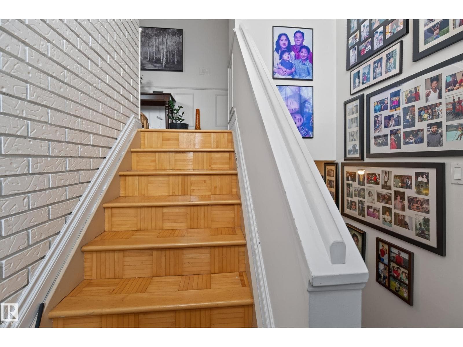 18509 92A AV NW — photo 2