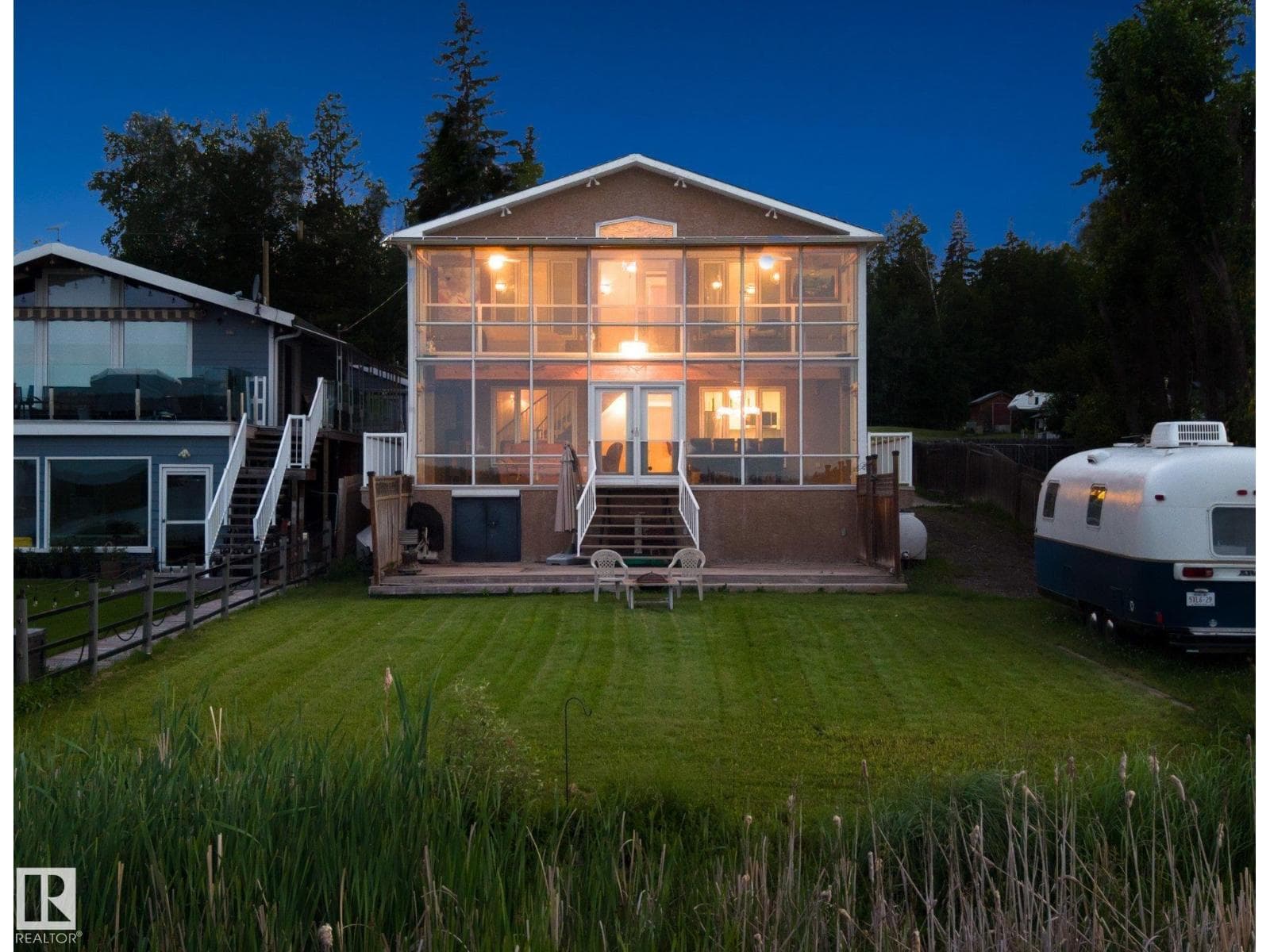 104 BAYVIEW DR