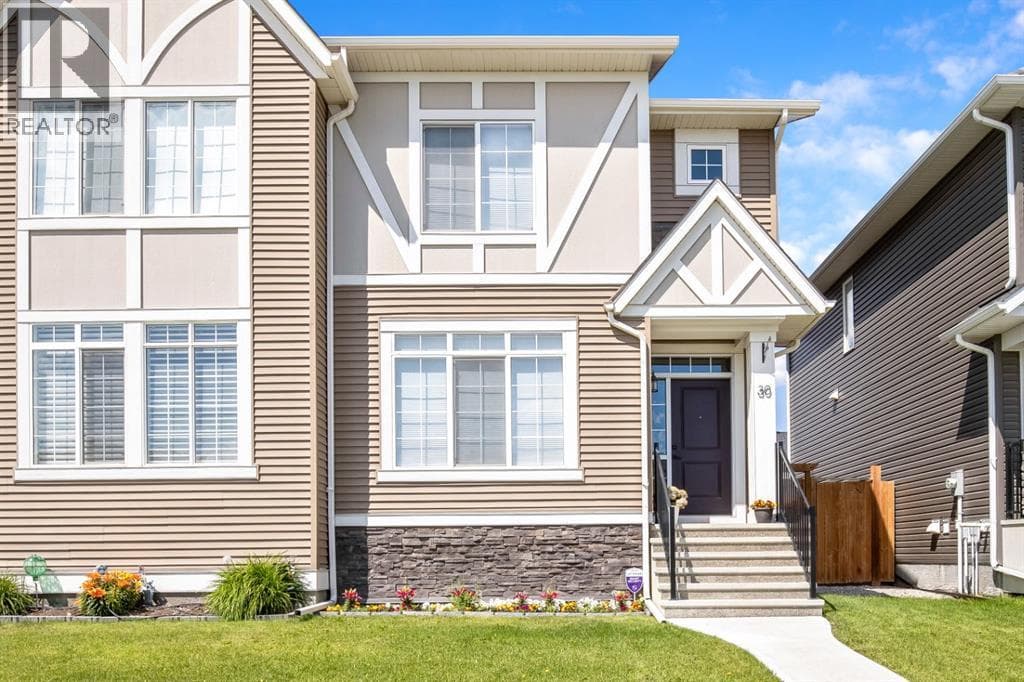 30 WOLF Crescent