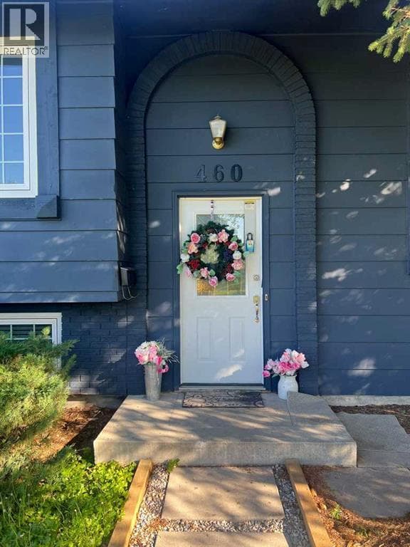 460 Parkridge Crescent SE — photo 2