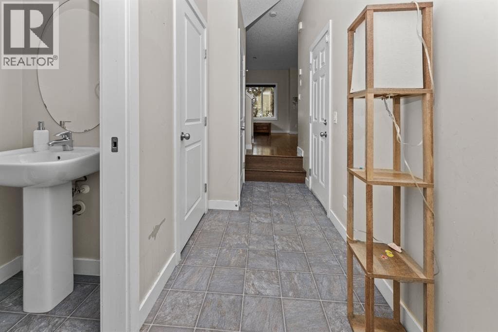 6101, 333 Taralake Way NE — photo 3