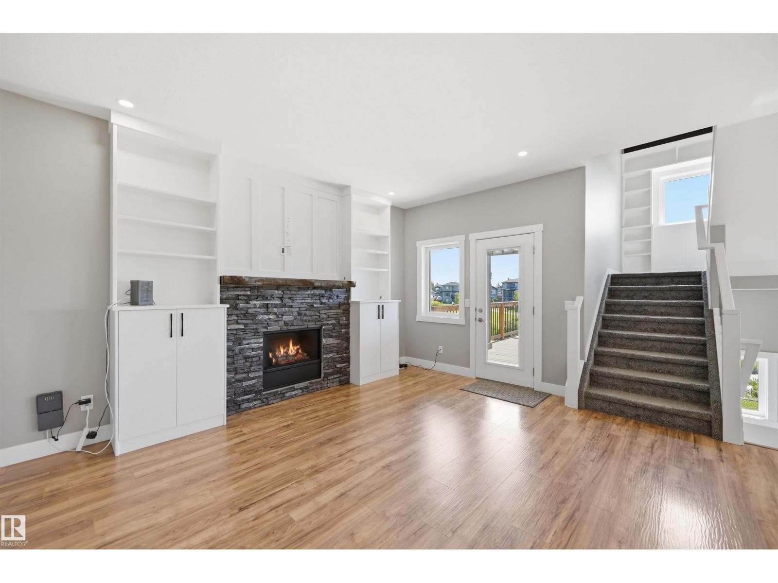 9 Southbridge DR — photo 5