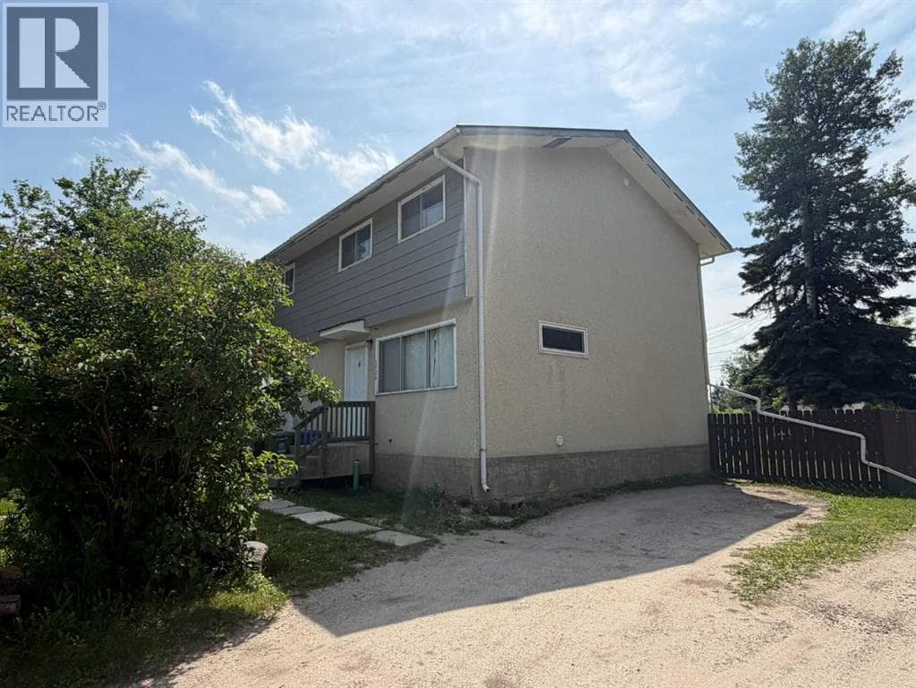 5126 56 Street — photo 2
