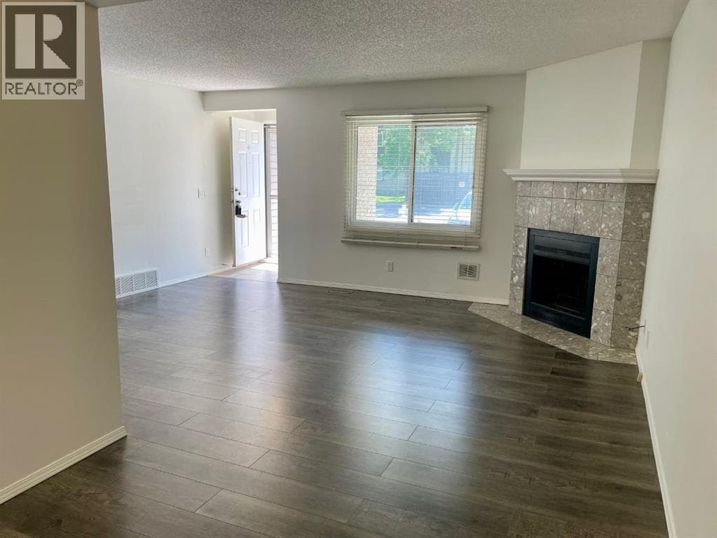81 Cedar Springs Gardens SW — photo 3