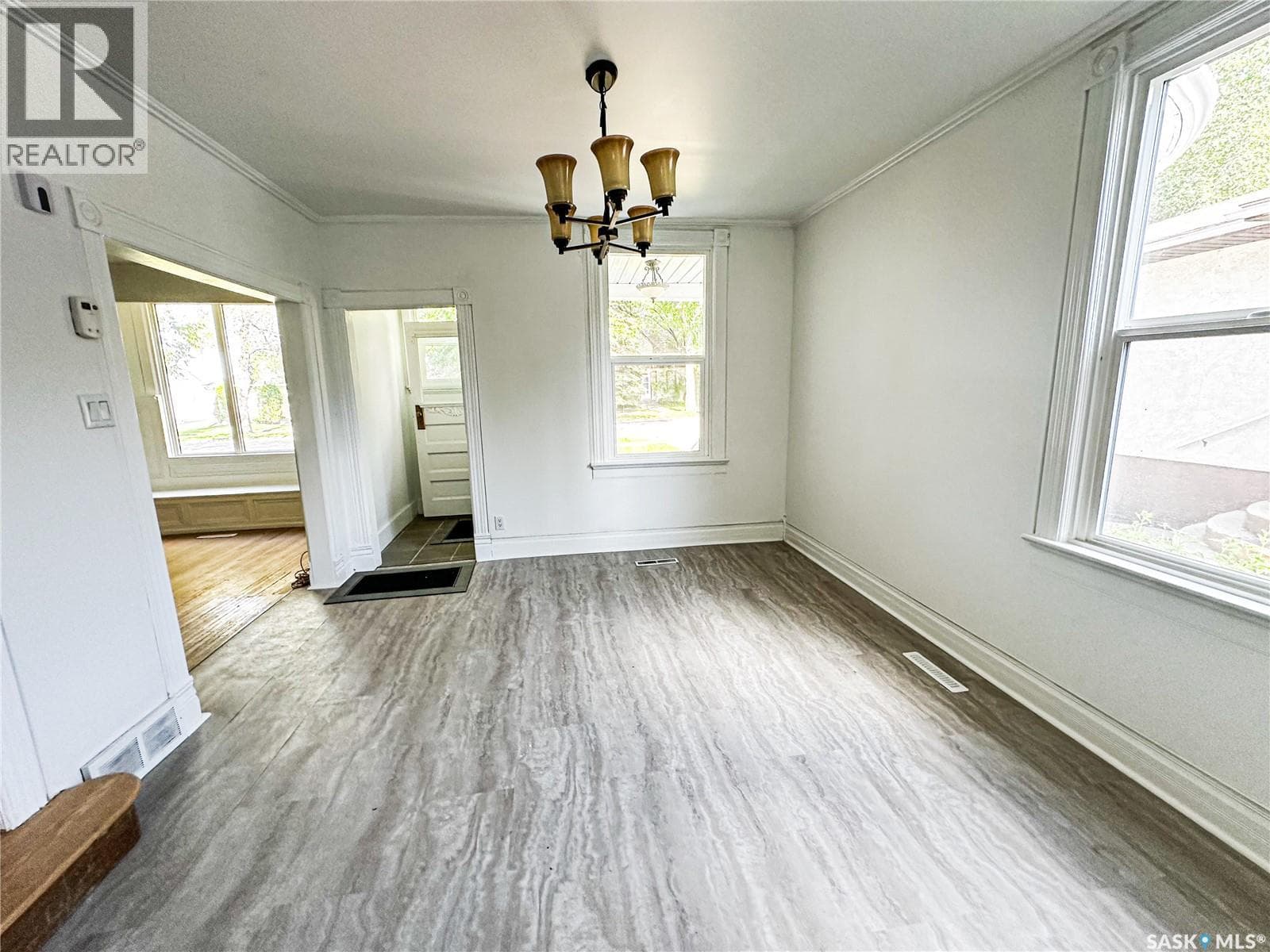 50 Assiniboia AVENUE — photo 4