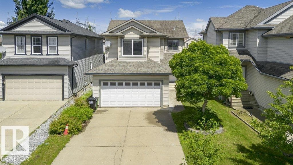 8018 3 AV SW — photo 2