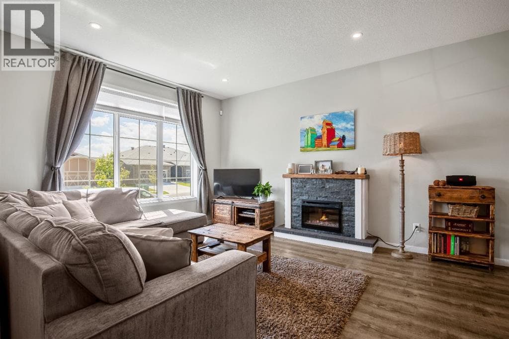 30 WOLF Crescent — photo 4