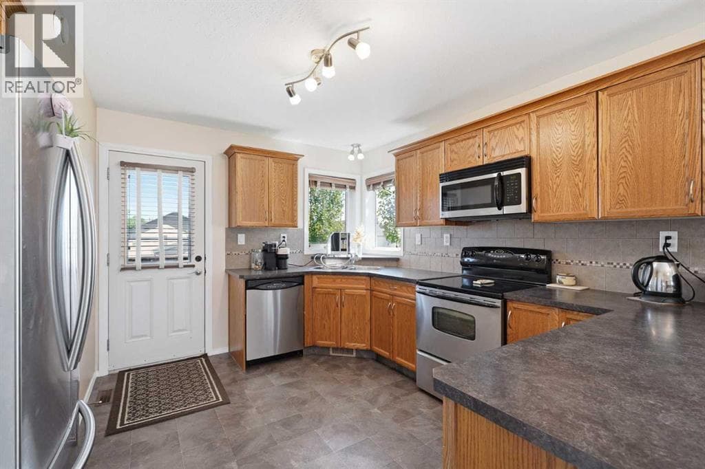 48 Vanson Close — photo 5