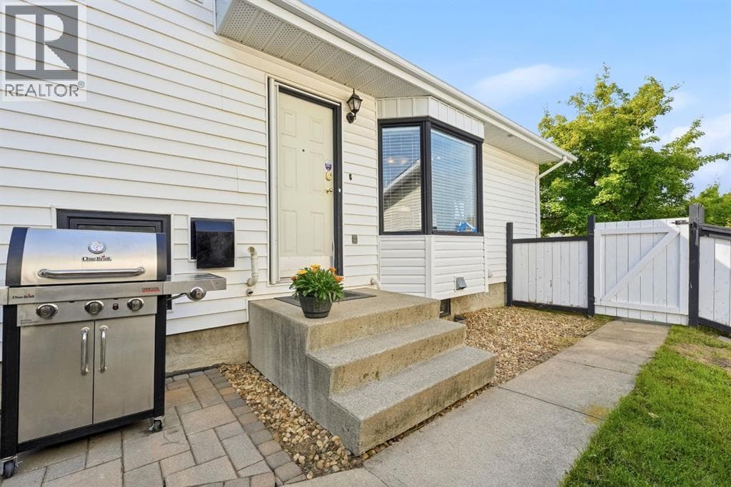 5 Everitt Crescent — photo 5