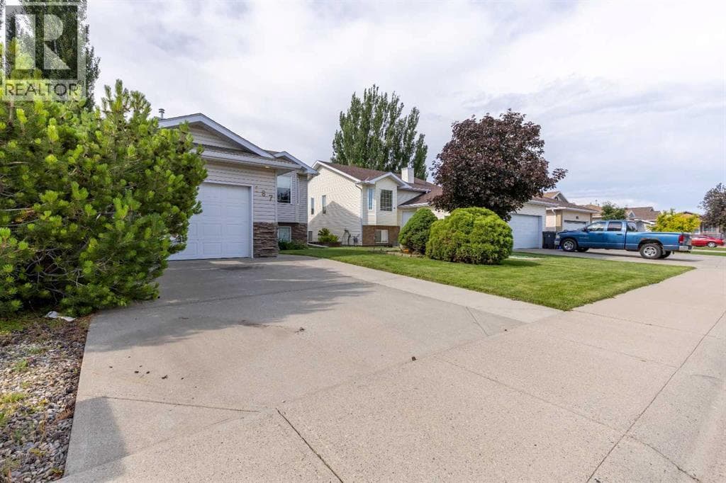 187 Cougar Way N — photo 3