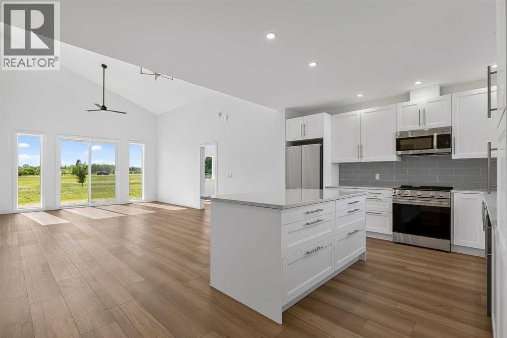 8 Diamond Valley Close — photo 3