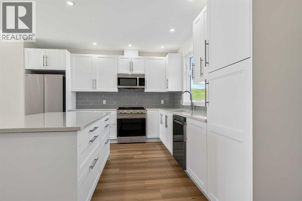 8 Diamond Valley Close — photo 5