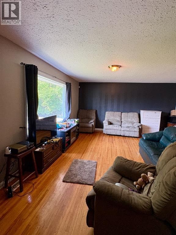 4122 50 Street — photo 5
