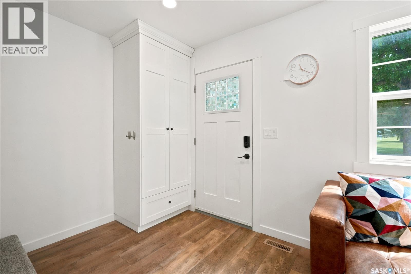 919A F AVENUE N — photo 3