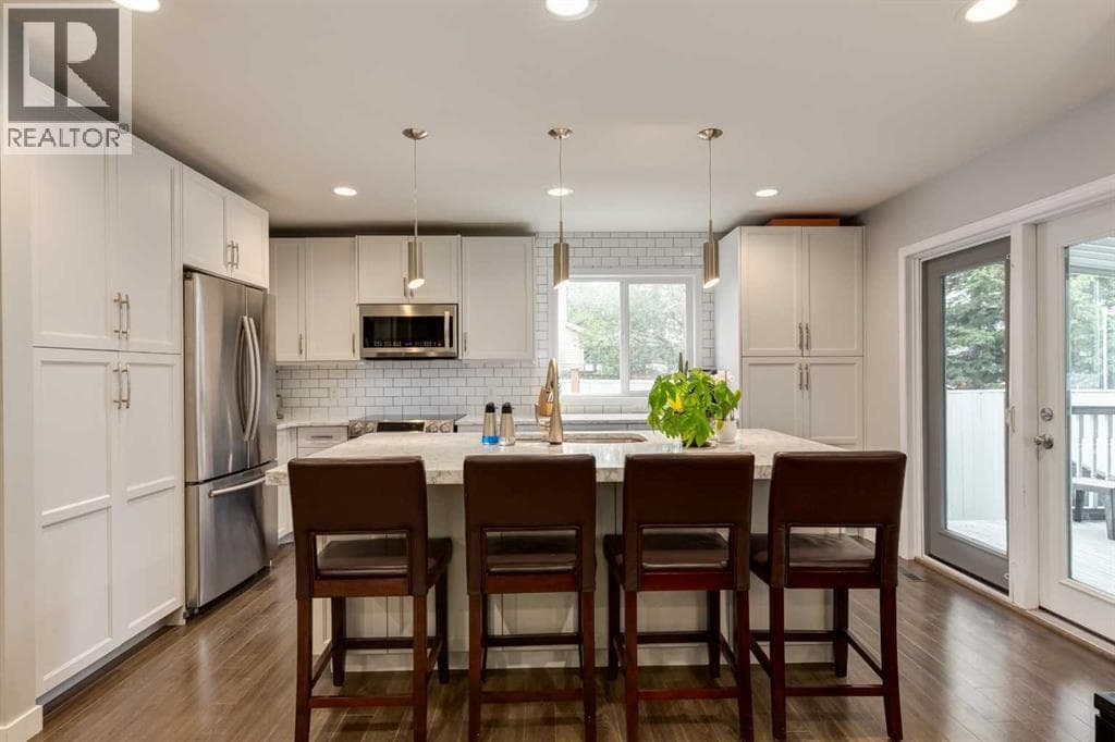 128 Riverwood Close SE — photo 5