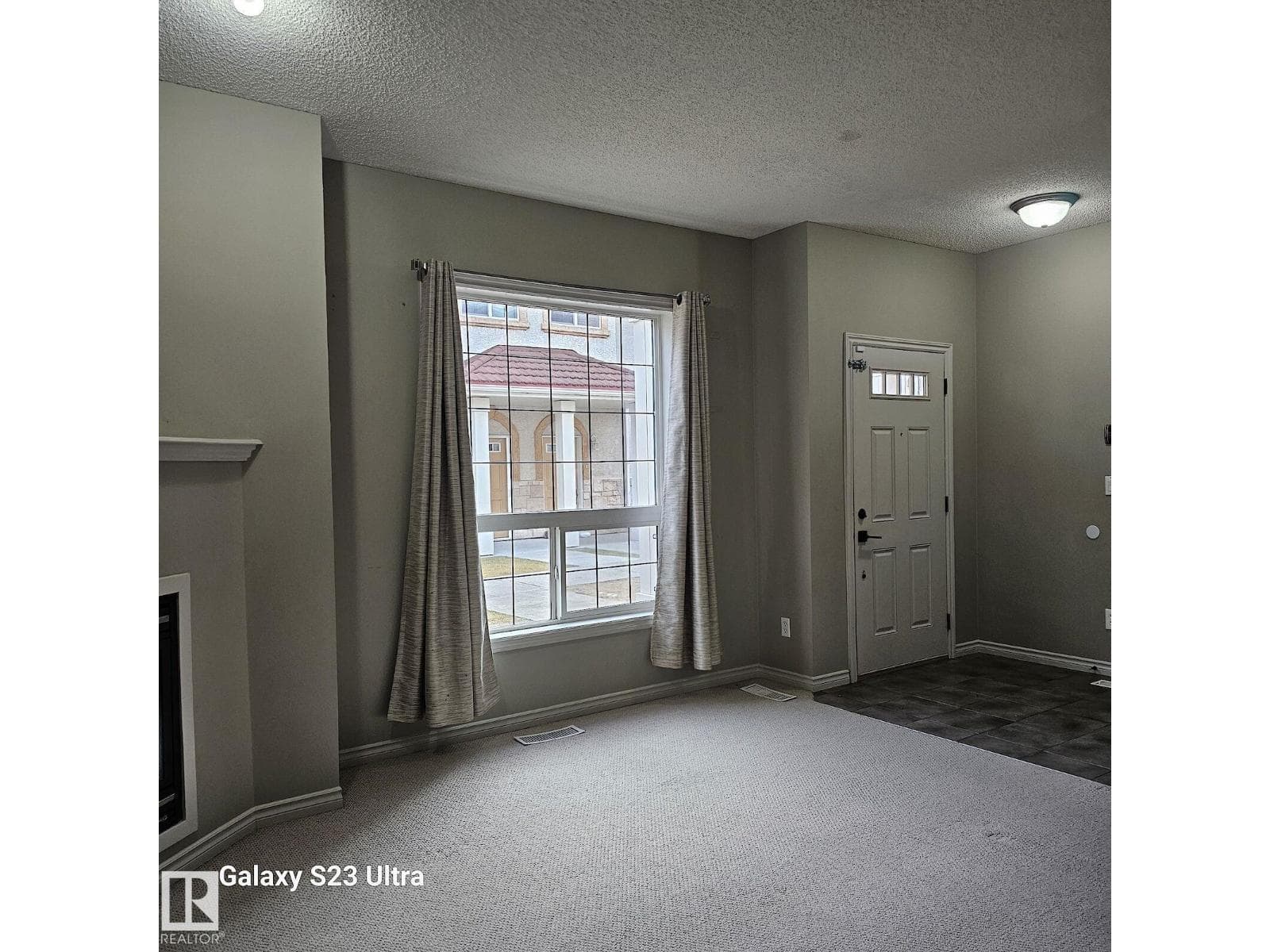 #99 13825 155 AV NW — photo 2