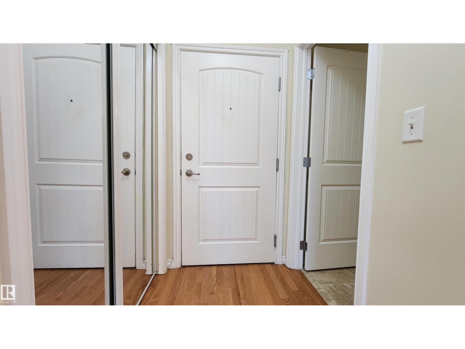 #314 8528 82 AV NW — photo 3
