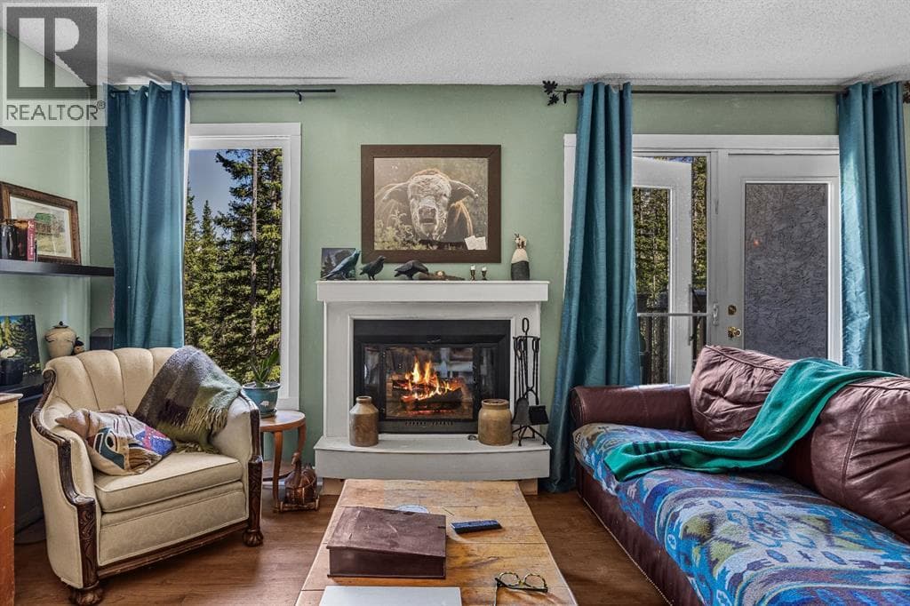 246 Kluane Drive — photo 5