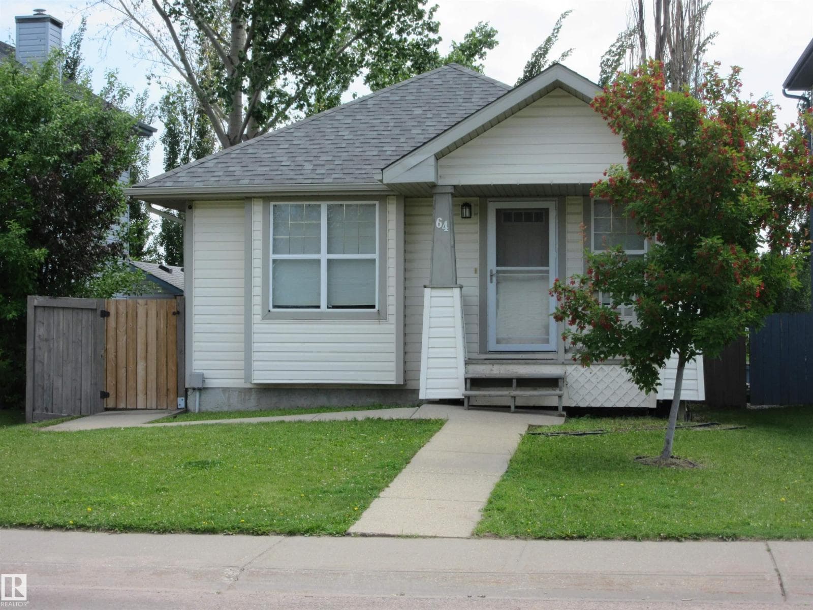 64 HEATHERGLEN CL