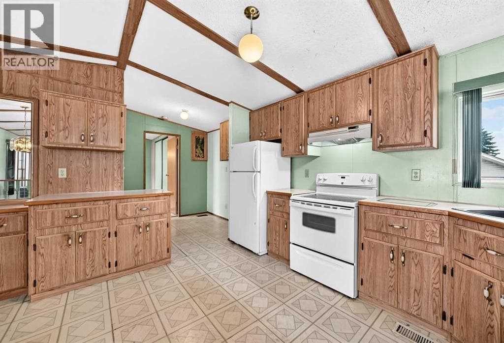 3218 Burroughs  NE — photo 5