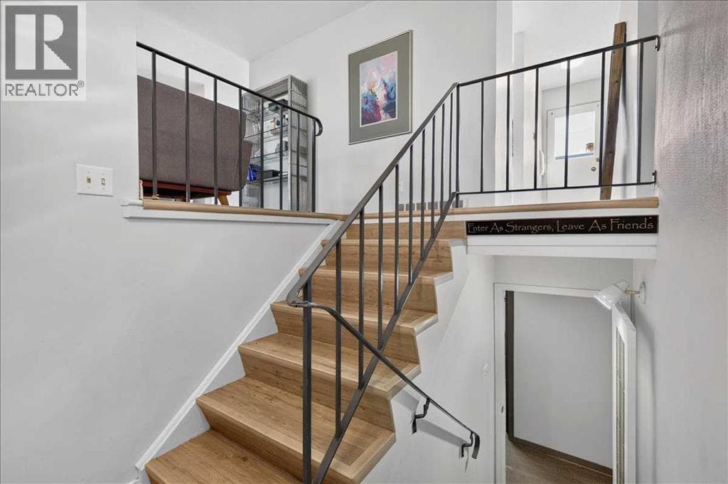 5408 Ladbrooke Drive SW — photo 3