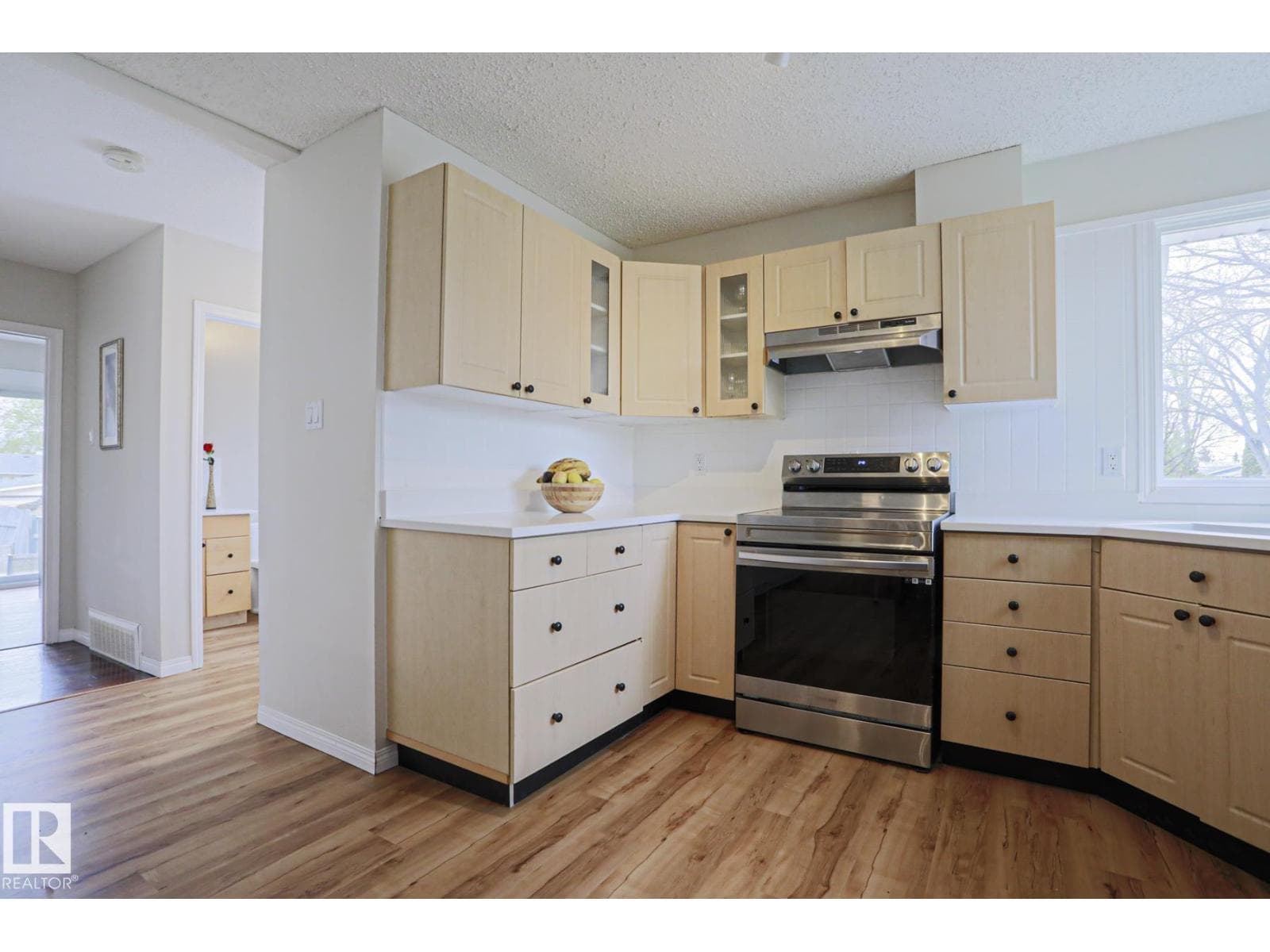 9523 151 ST NW — photo 3