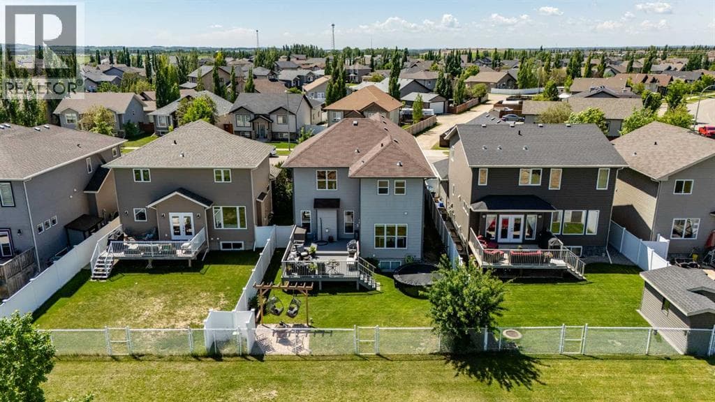 16 Viscount Drive S — photo 4