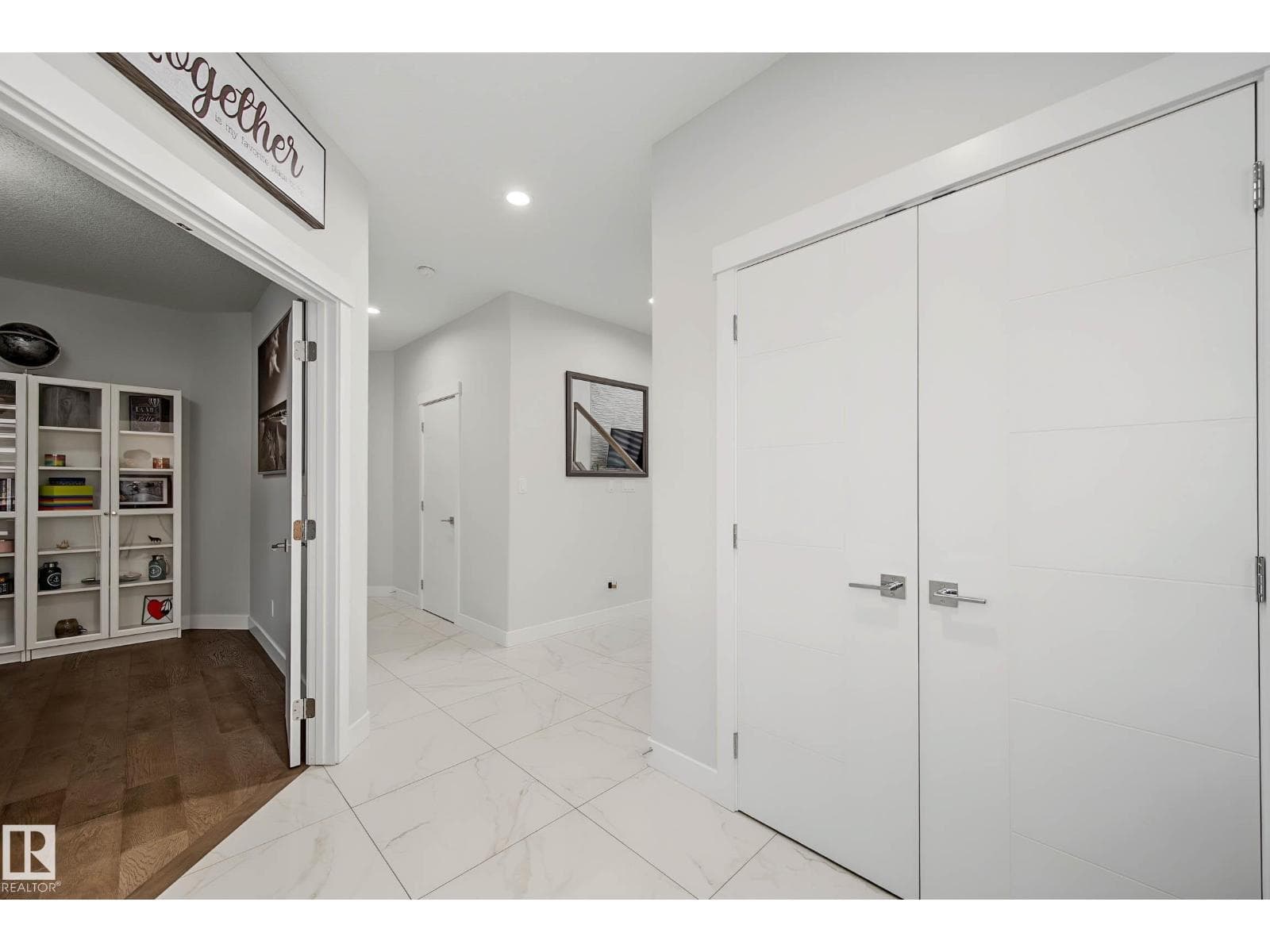 4010 46 AV — photo 5