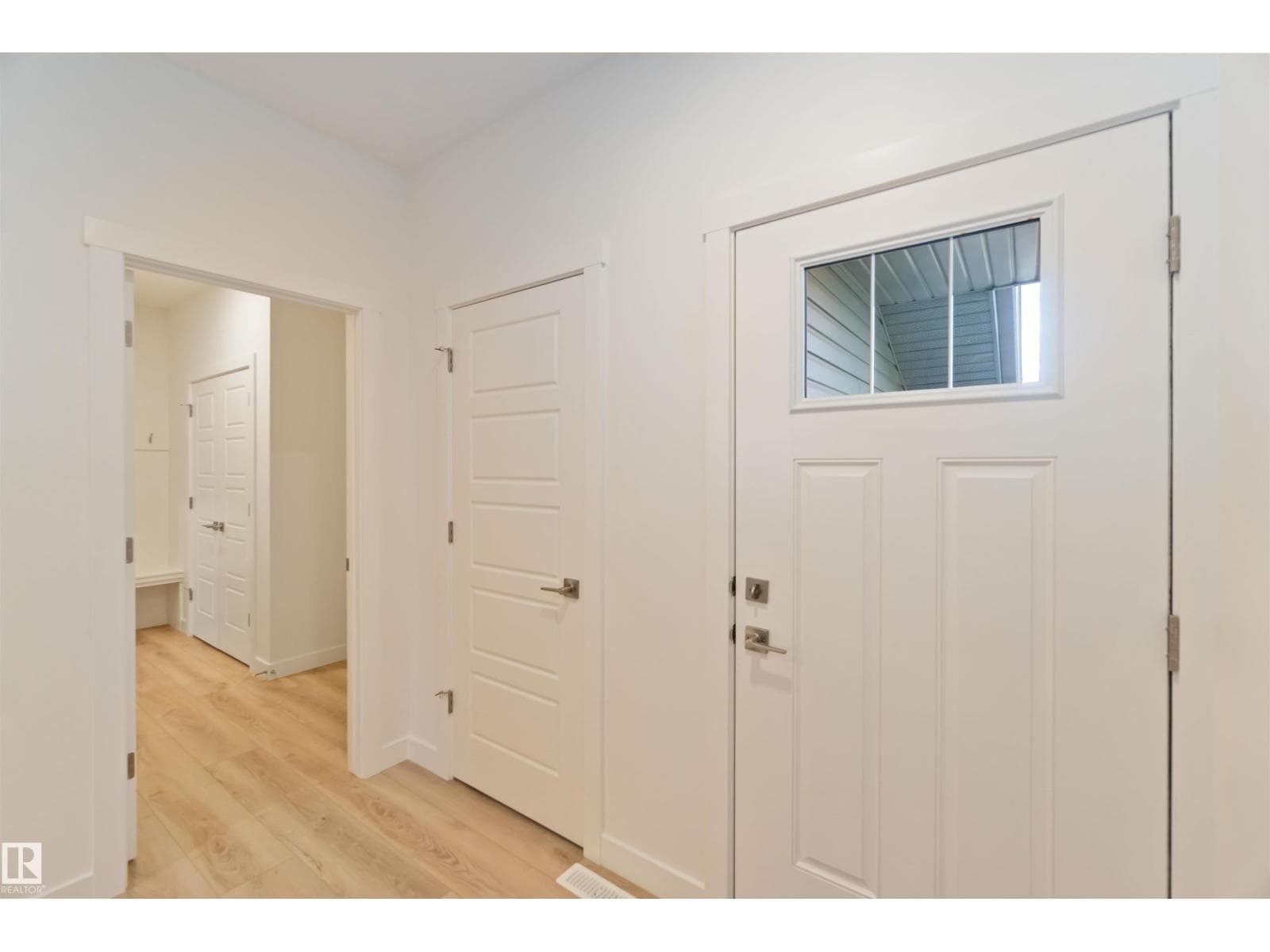 2503 194 ST NW — photo 4