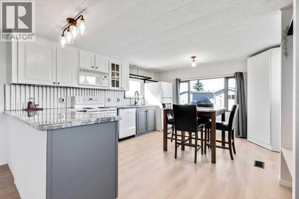 364, 6220 17 Avenue SE — photo 4