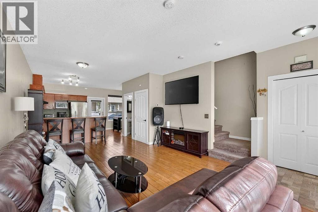 402, 2005 Luxstone Boulevard SW — photo 5