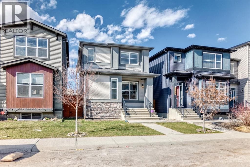140 Howse Avenue NE — photo 3
