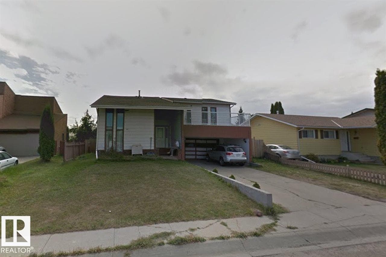 11507 141 AV NW