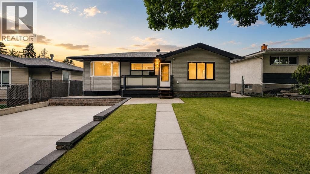 44 Fairview Crescent SE