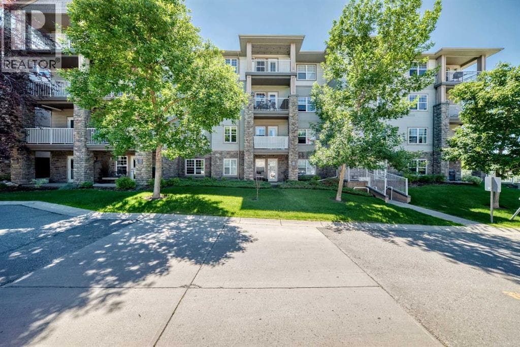 303, 1414 17 Street SE — photo 3