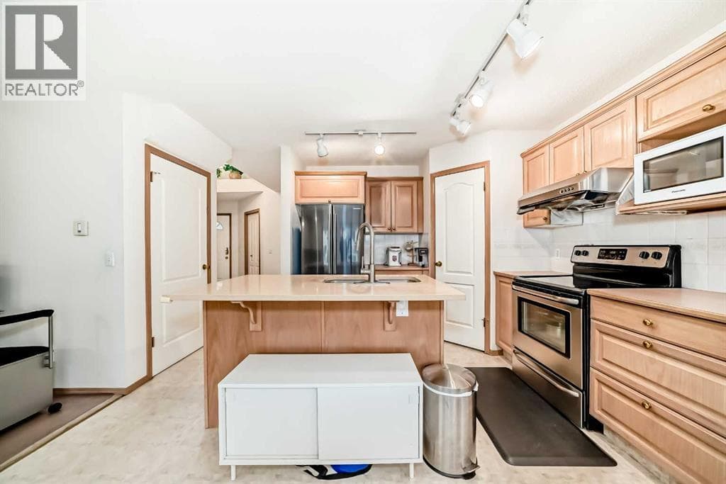 83 Hawkmount Green NW — photo 4