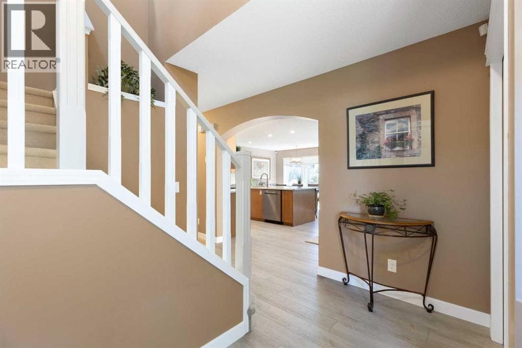 54 Cranfield Crescent SE — photo 3