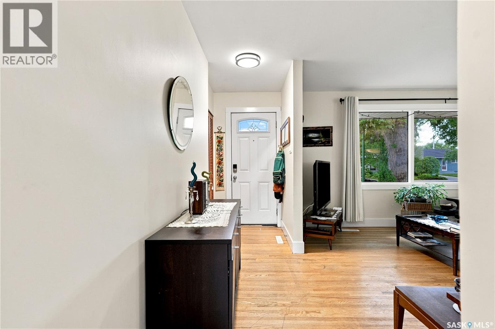 1706 Ewart AVENUE — photo 2