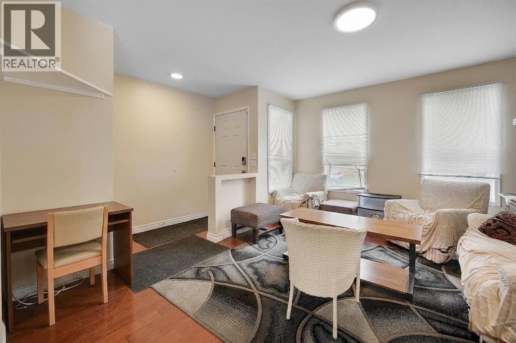 2714 74 Avenue SE — photo 3