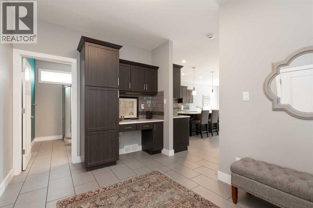180 Firelight Way W — photo 3