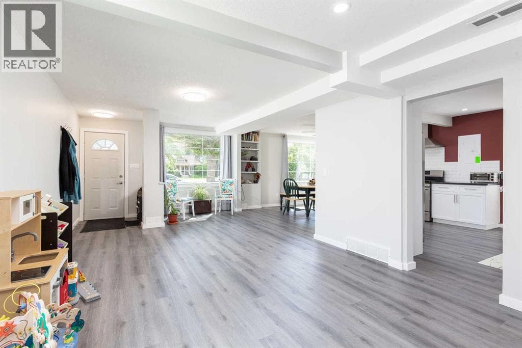 116 1 Street SW — photo 5