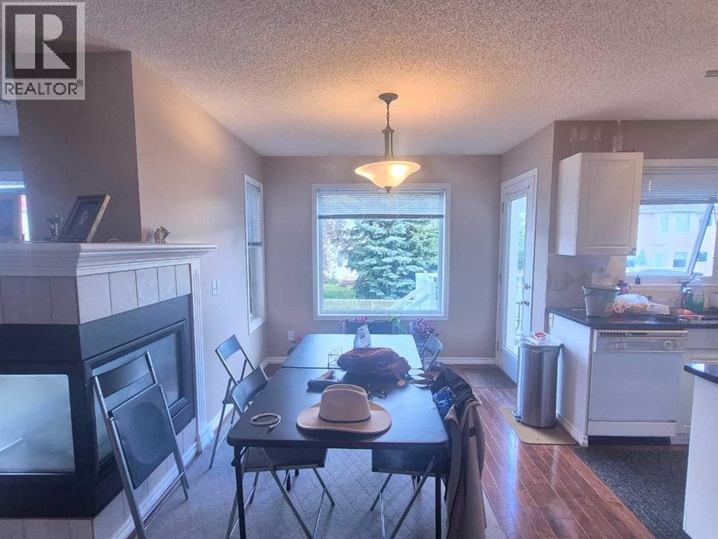 127 Hampstead Circle NW — photo 5