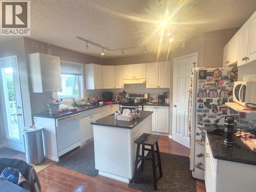 127 Hampstead Circle NW — photo 4