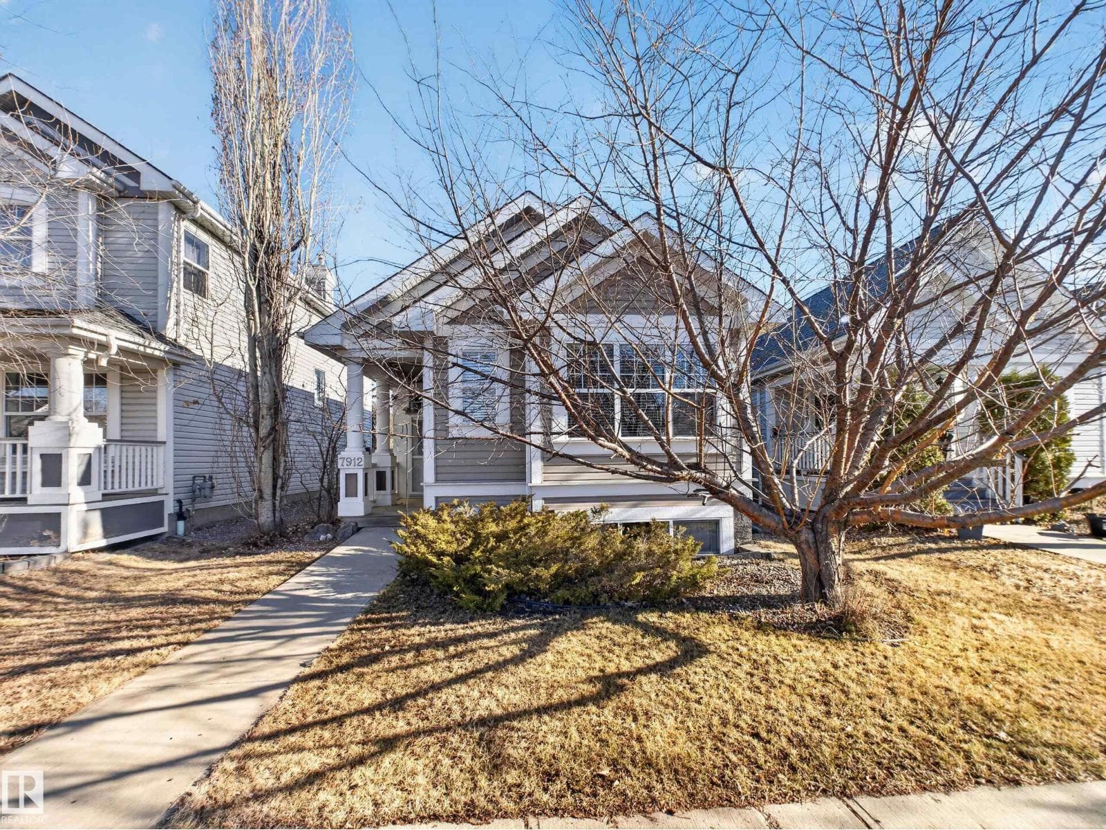 7912 10 AV SW — photo 2